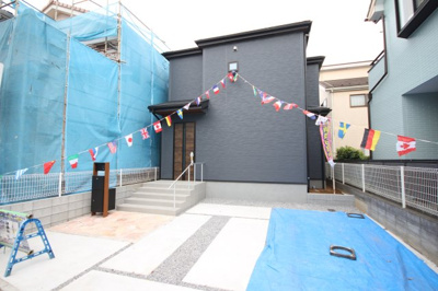 【外観】 | 三郷彦成1丁目 3780 | 駐車スペースは2台分あります