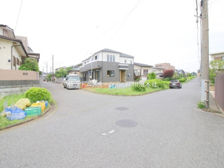 【前面道路含む現地写真】