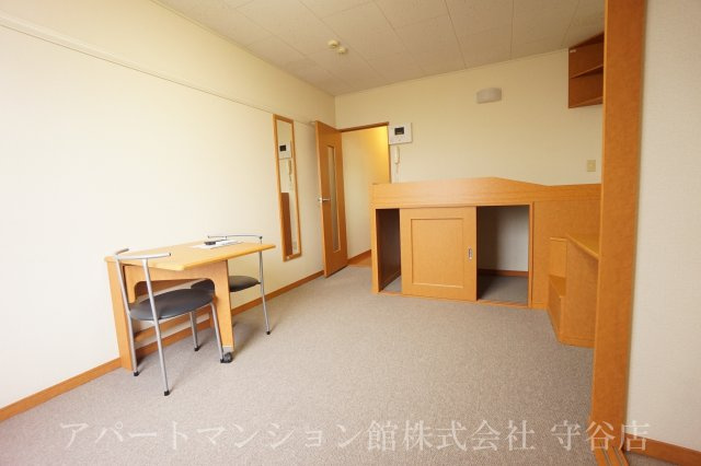 レオパレス2004の洋室