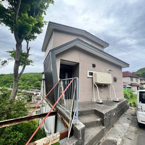 室蘭市絵鞆町3丁目6-18戸建の外観