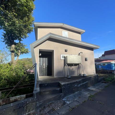 室蘭市絵鞆町3丁目6-18戸建