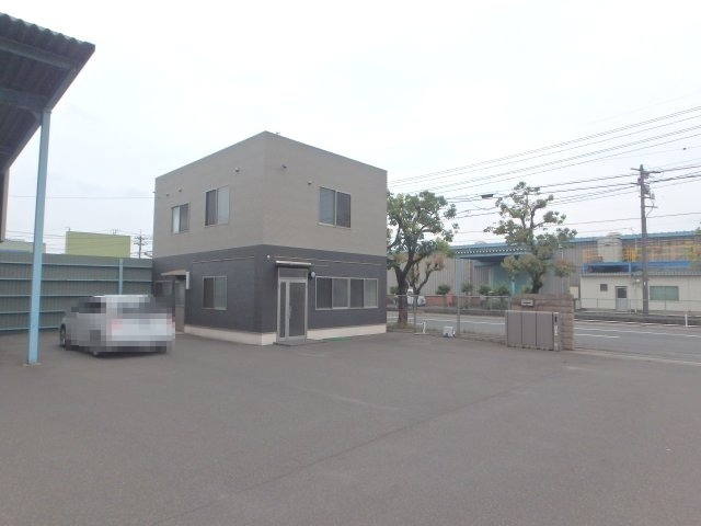 南畝6丁目　事務所付き倉庫の外観