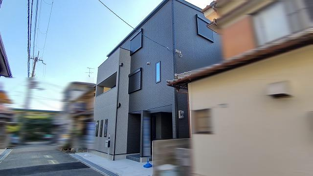 箕面市桜井２丁目の新築一戸建の前面道路含む現地写真