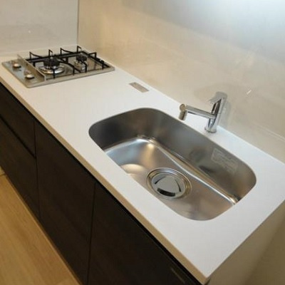 メイクスデザイン門前仲町Ⅲの内装|明るい色調の室内です