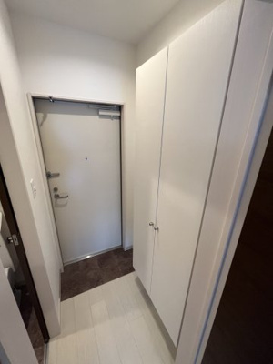 【玄関】 | ロイヤルクォーターⅡ | ※同シリーズ参考画像