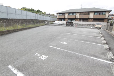 【駐車場】 | ヴィルヌーブＥ