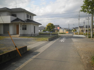 【前面道路含む現地写真】 | 前面道路含む現地写真です