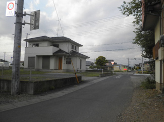 【前面道路含む現地写真】 | 前面道路含む現地写真です