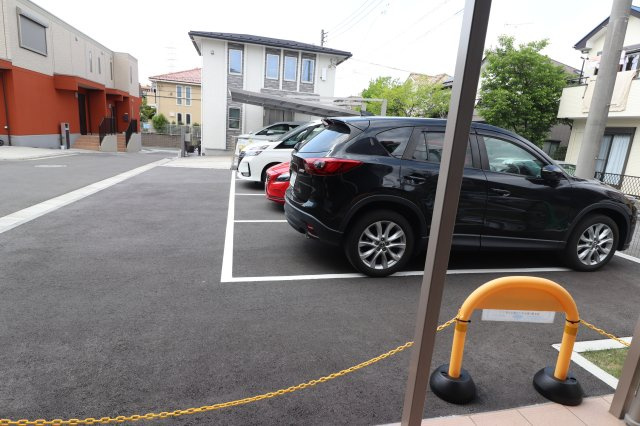 Twin　Court　Ⅴの駐車場