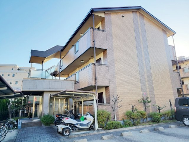 ツインステージ南花屋敷の外観