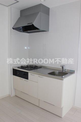 Plage　GOEANのキッチン|コンパクトなキッチンで掃除もラクラク