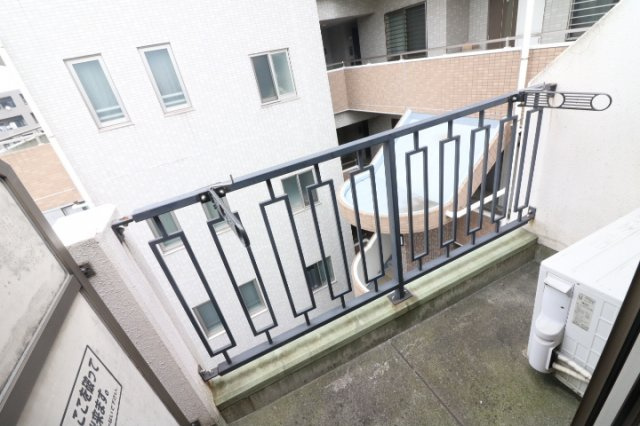 【バルコニー】