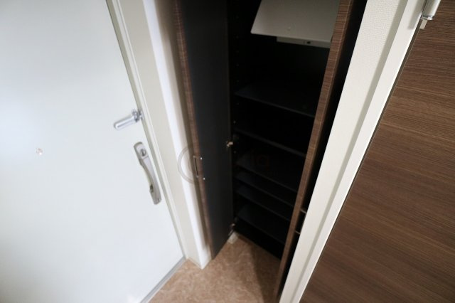 Luxe芦屋南の玄関