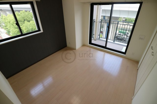 Luxe芦屋南の洋室