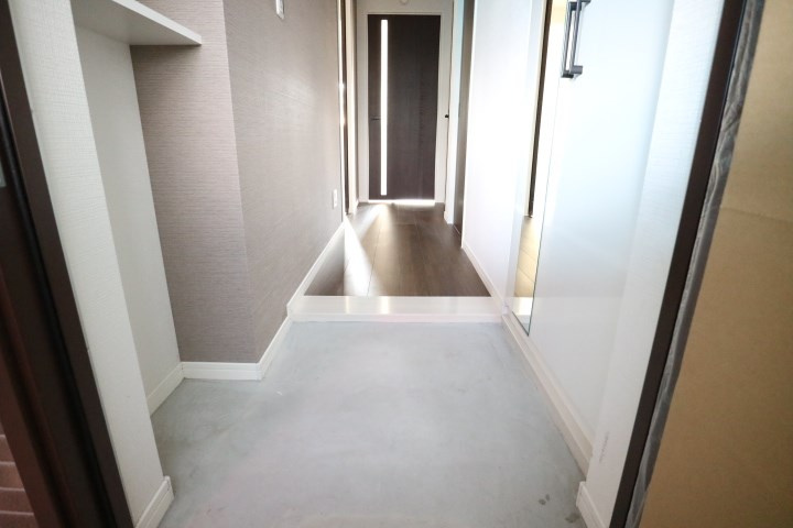 プラムフィールド東櫛原の玄関|同物件の別号室のお部屋です。現況を優先とします。