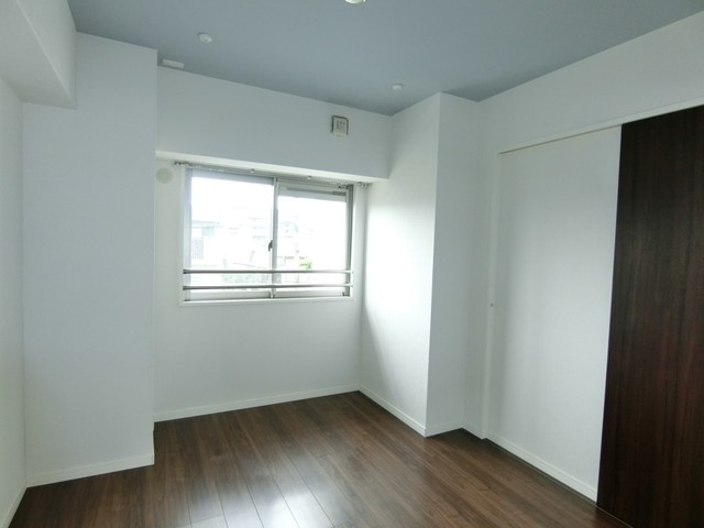 プラムフィールド東櫛原の内装|同物件の別号室のお部屋です。現況を優先とします。