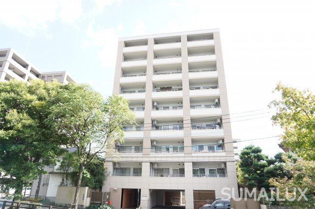 スプランドゥール新屋敷の外観