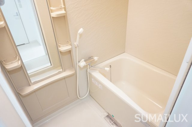 スプランドゥール新屋敷の浴室