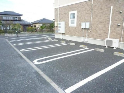 【駐車場】 | ベル・コリーヌＢ