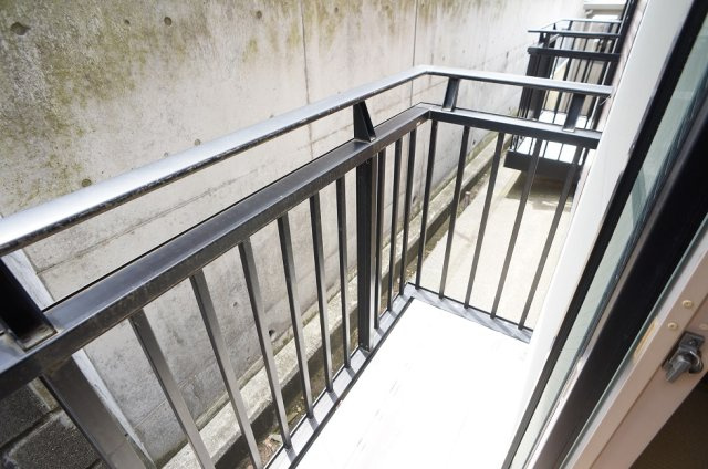 【バルコニー】 | コーポロベリア | 南面バルコニー