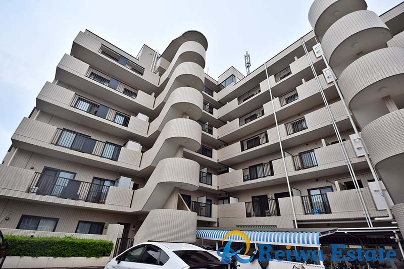 コスモ茅ヶ崎ラフェーリアの外観