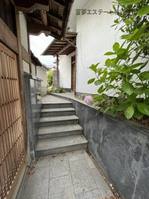 【エントランス】 | 新檜尾台貸家