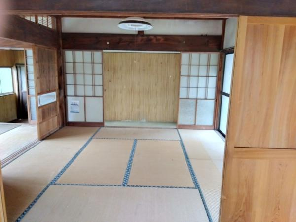 【居間・リビング】