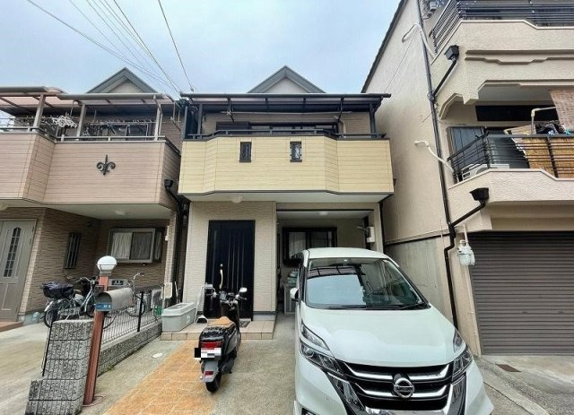 四條畷市美田町　中古一戸建ての外観