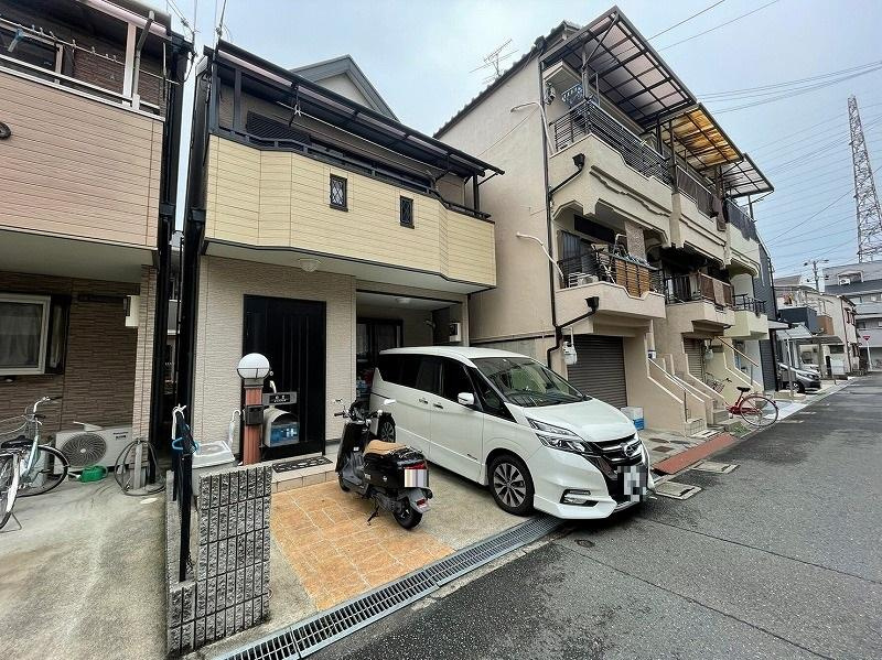 四條畷市美田町　中古一戸建ての外観