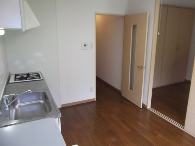 【居間・リビング】 | レオパレスＫＯＢＡＴＡ | 家具家電付タイプ