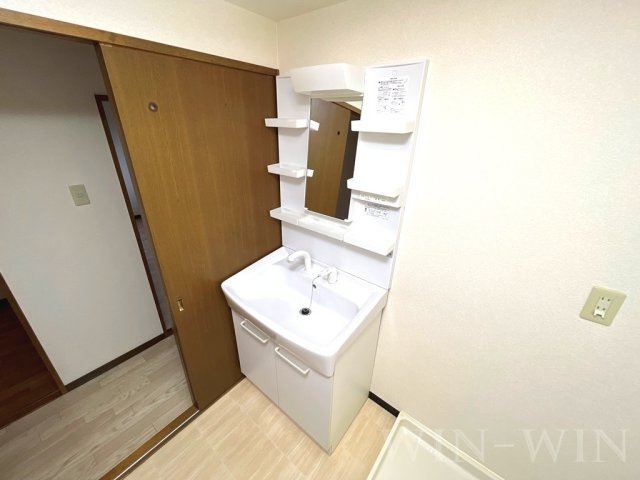 みゆきサンプラザの独立洗面台