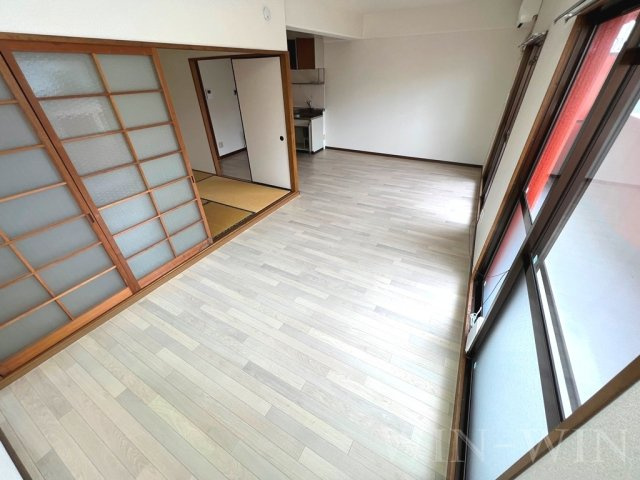 みゆきサンプラザの居間・リビング