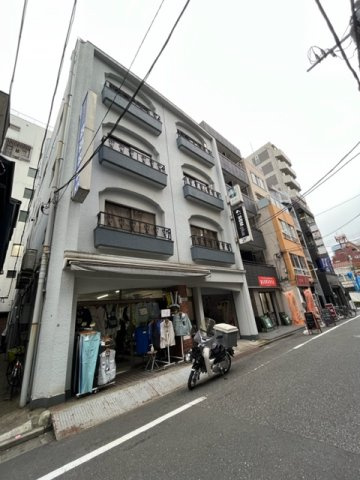 東神田政弥ビルの外観