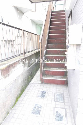 メゾンヒコタⅡのエントランス|現況優先です