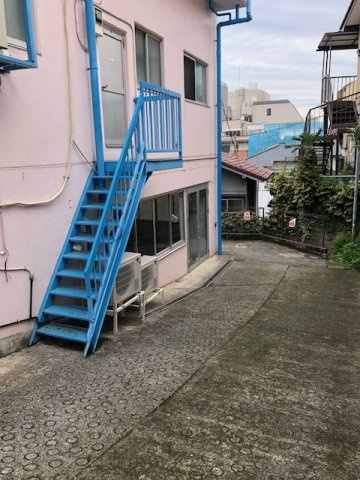 神楽坂矢来町貸店舗の外観