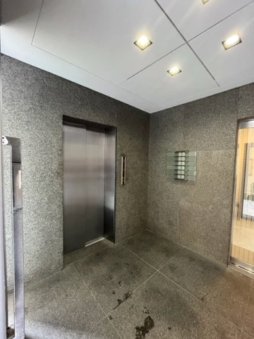 ＦＡＤ二十のロビー