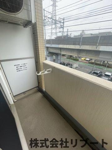 エマーレ行徳のバルコニー