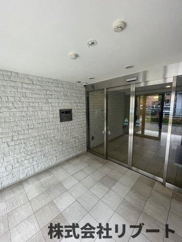 エマーレ行徳のロビー