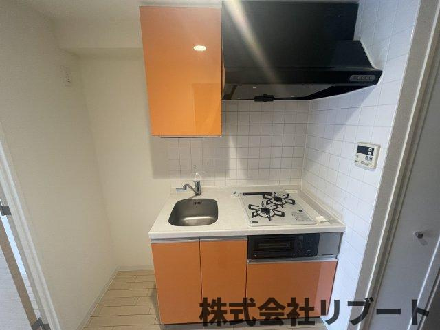 エマーレ行徳のキッチン