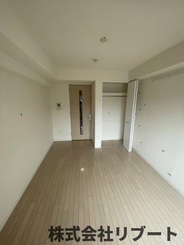 エマーレ行徳の居間・リビング