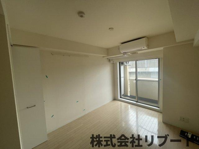 エマーレ行徳の洋室