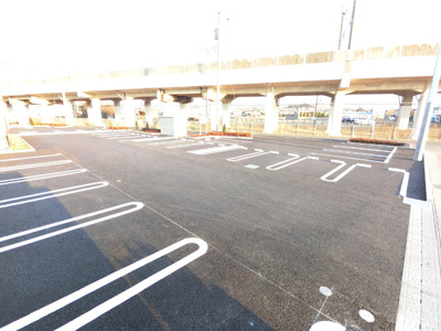 【駐車場】 | グランプレジール Ｂ | 駐車場