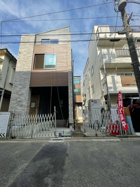 江東区東砂７丁目　新築戸建て　全２棟の外観|建築中　２０２３年11月撮影
