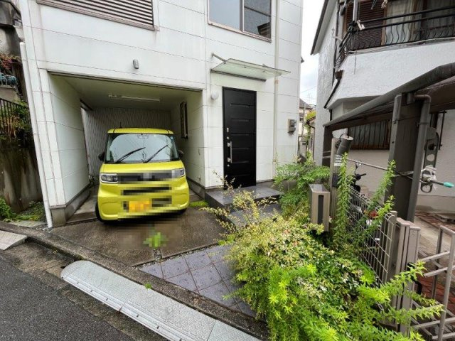 堺市中区上之戸建のエントランス