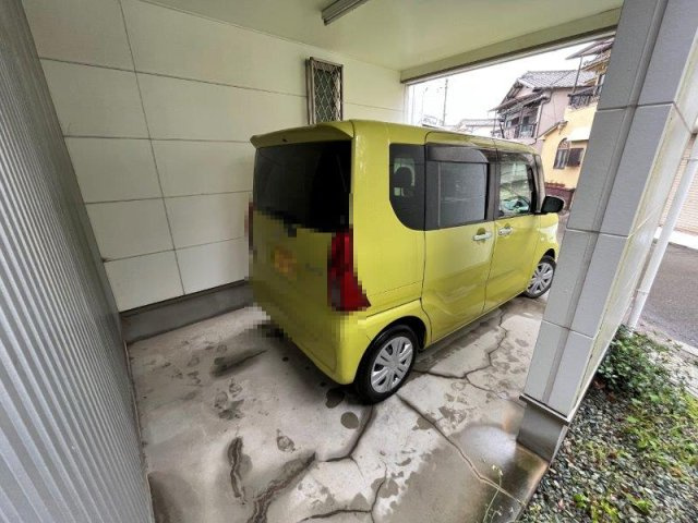 堺市中区上之戸建の駐車場