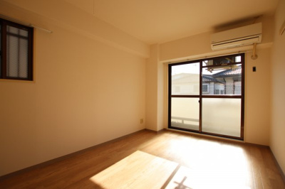 【洋室】 | プチメゾン滝谷