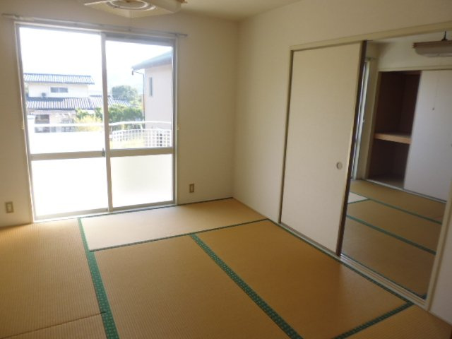 七宝ハイツB棟の和室|和室があると落ち着いた雰囲気になりますね