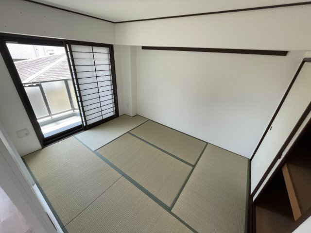 【寝室】 | ベルヴィ甲東園