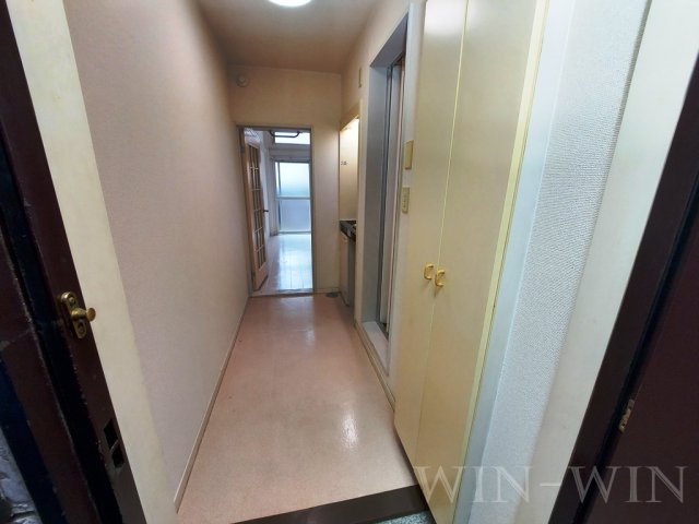 カーサ井原の玄関