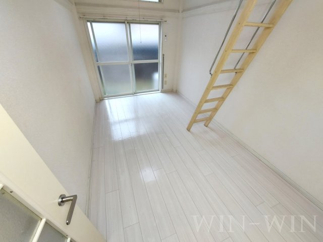 カーサ井原の居間・リビング